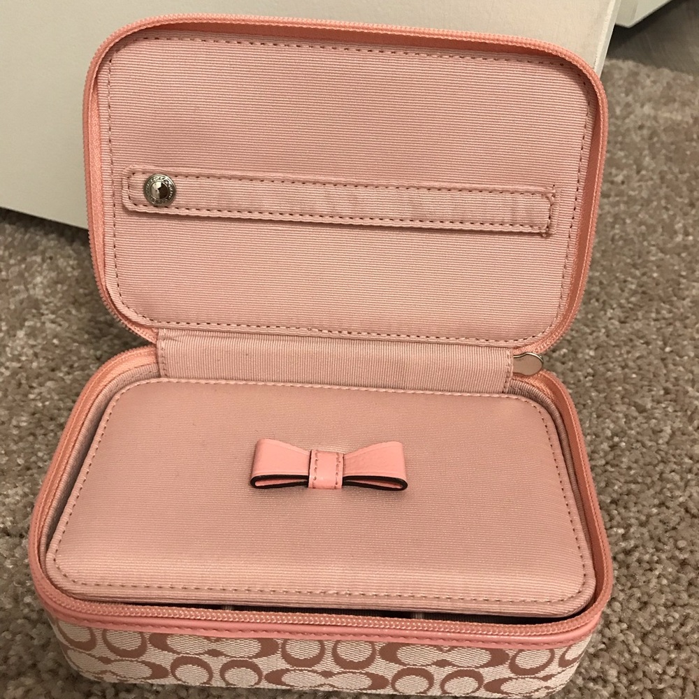 Coach jewelry box - Picture 2 of 4